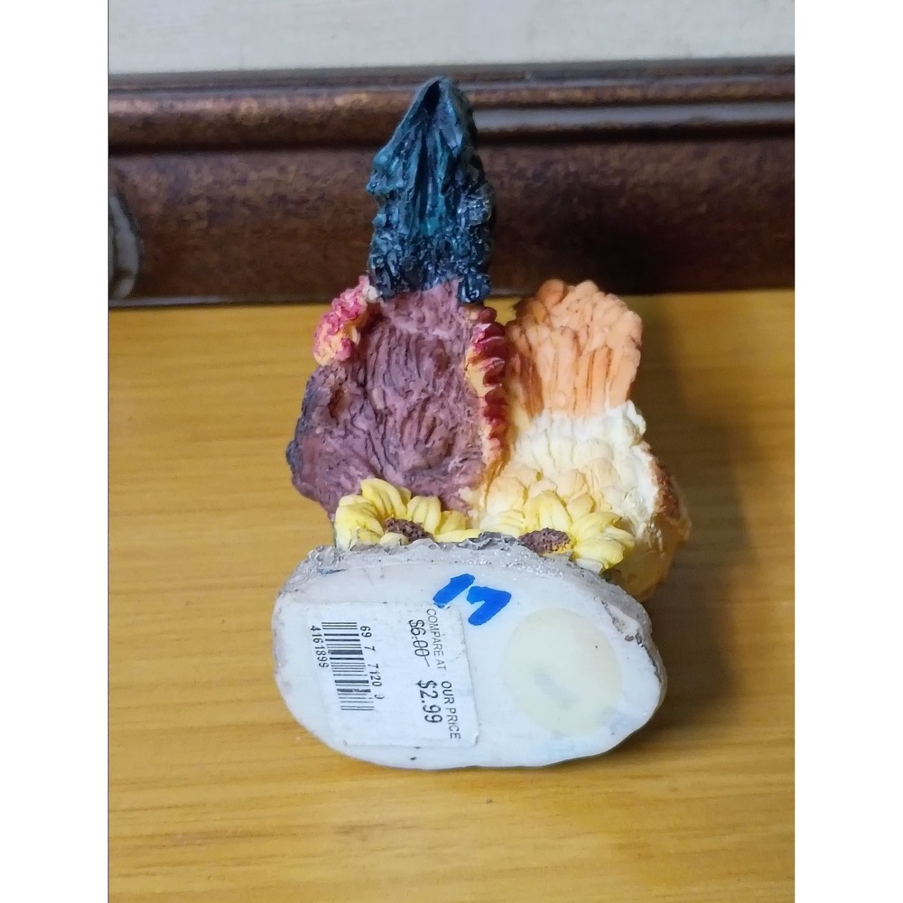 Farmhouse Rooster and Hen Figurine Sunflower Base Country Kitchen Decor Resin - Picture 6 of 6